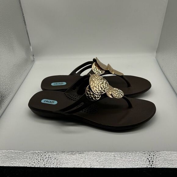 Oka-B Hammered Metal Disc Brown Thong Sandals - Picture 1 of 11
